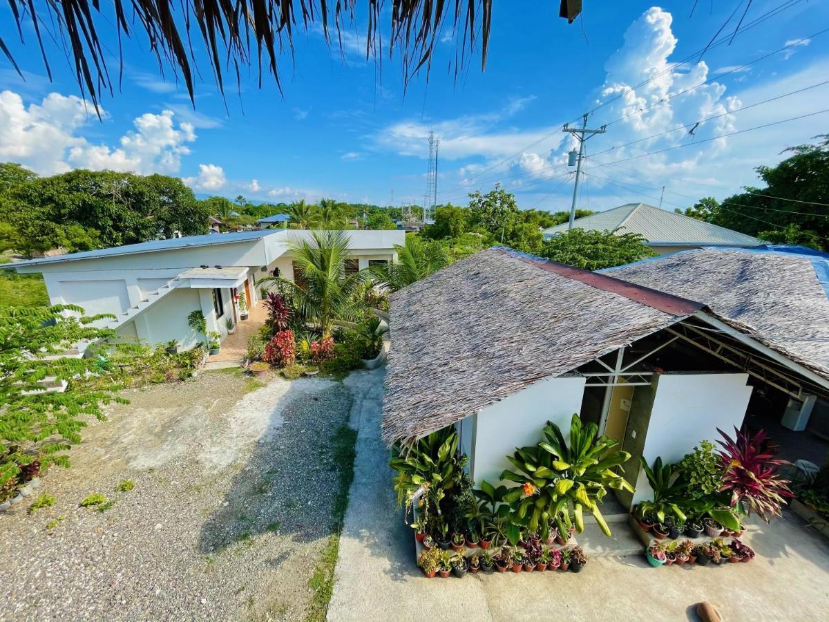Ananas Guesthouse Moalboal Exterior foto