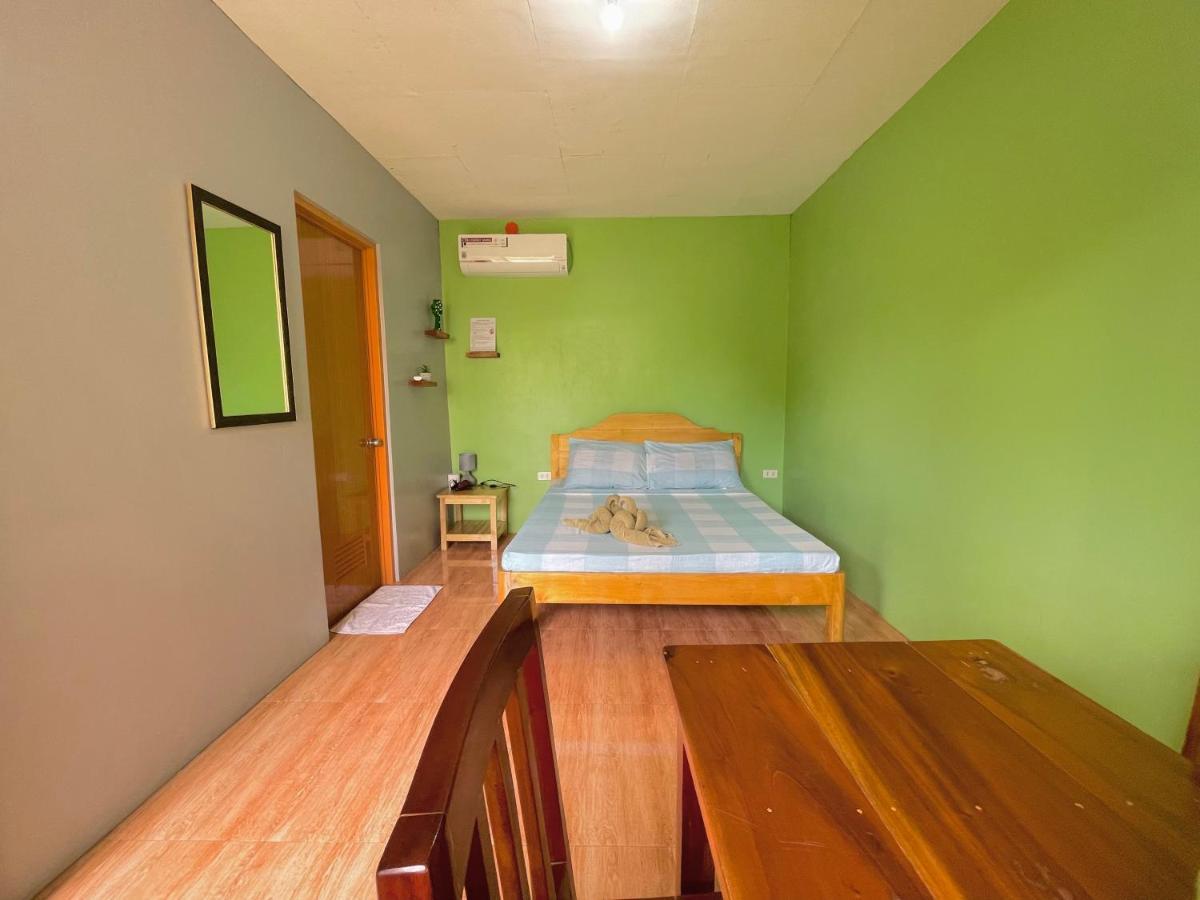 Ananas Guesthouse Moalboal Exterior foto